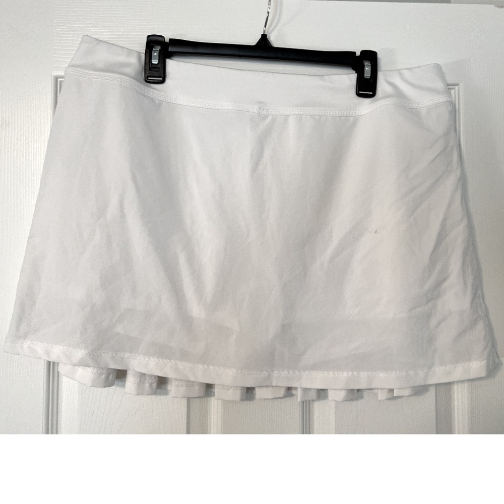 Vineyard Vines Skort